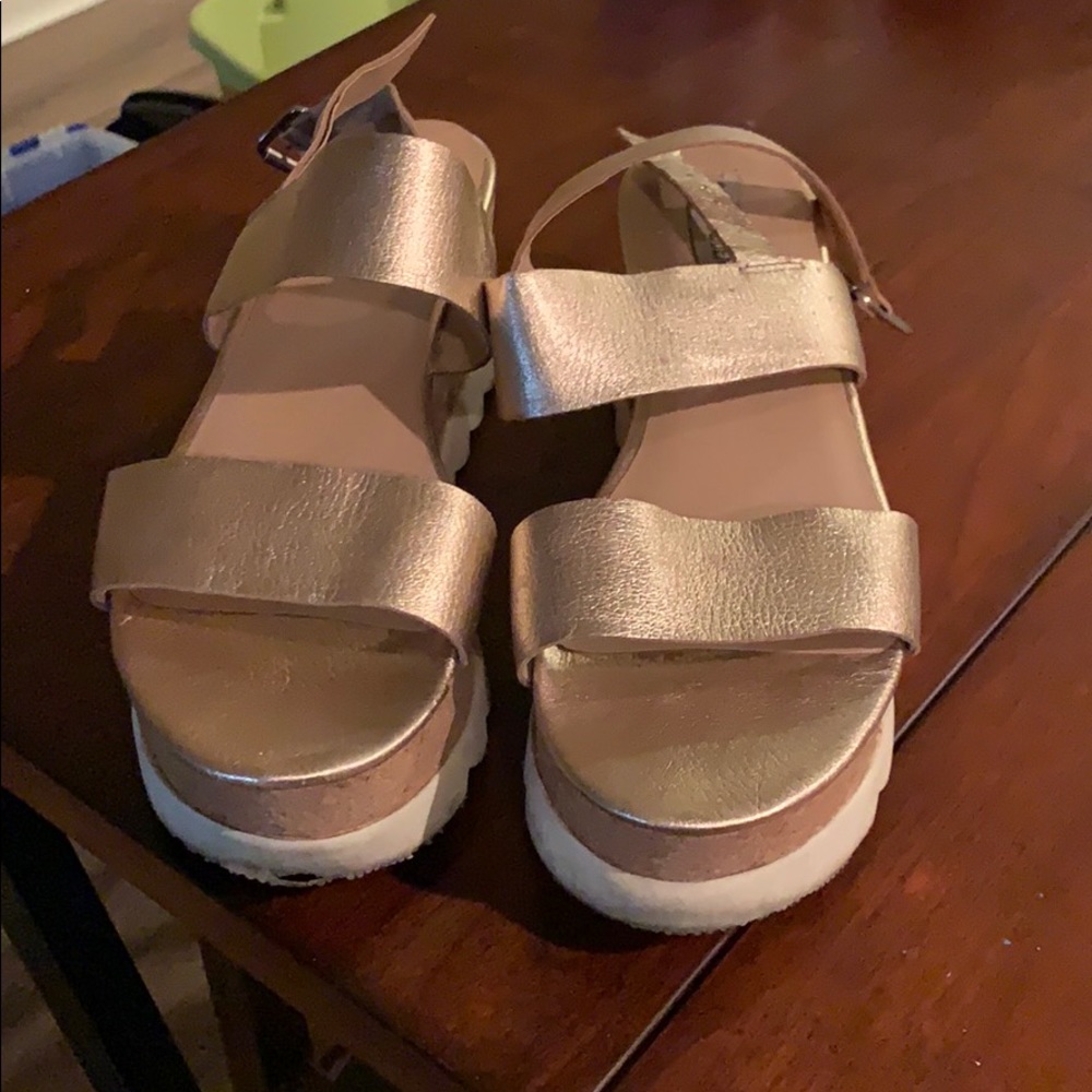 Steve Madden platform sandals